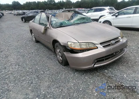 1999 Honda Accord Lx from USA, damaged, VIN 1HGCG6654XA153288